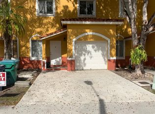 10883 SW 182nd Ln, Miami, FL 33157