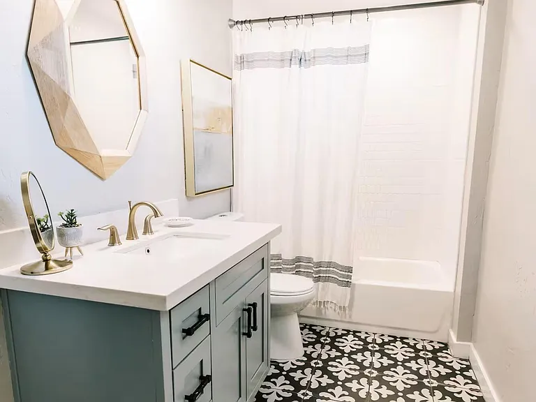 8624 E Valley View Rd — Photo 12
