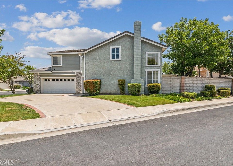 1st image of 808 Arbor Cir