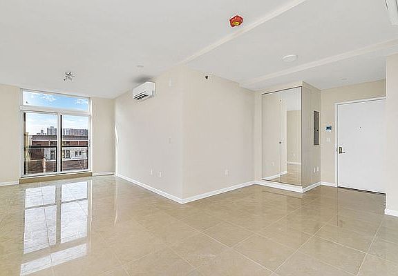 2nd image of 2583 W 17th St #5B