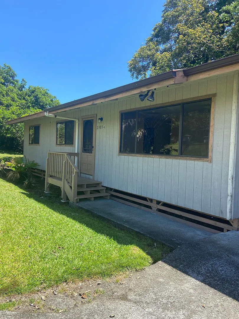 Conveniently Located 3BR/2BA Home in Hilo — Photo 2