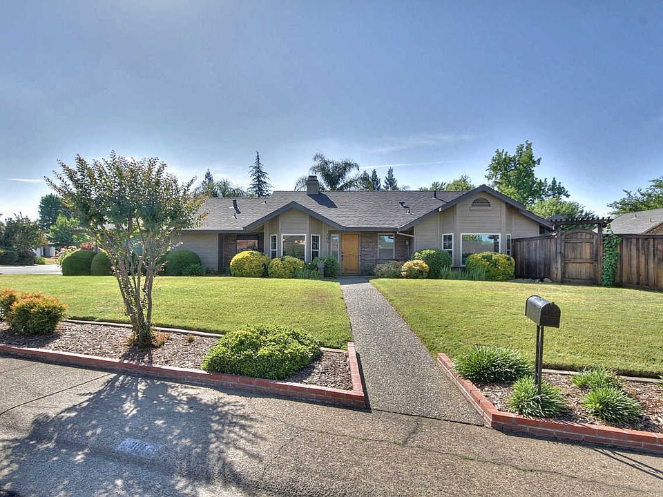 1st image of 301 Sundance Ct