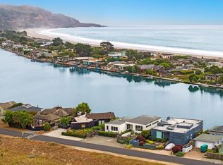 121 Dipsea Rd, Stinson Beach, CA 94970