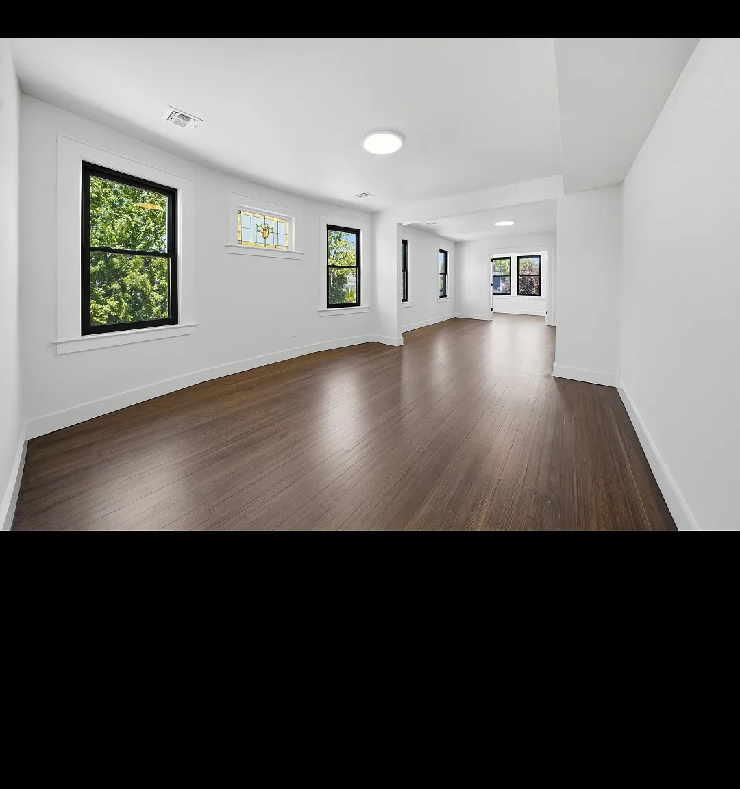 3 bed, 1250 sqft, $3,650 — Photo 4