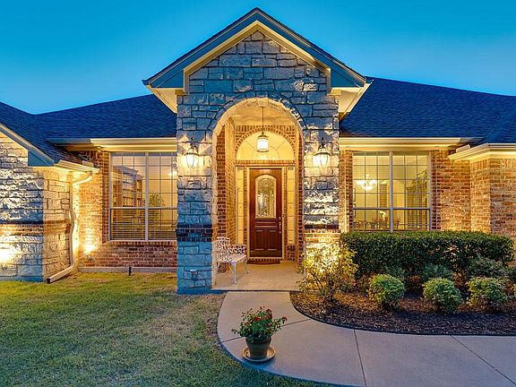 5th image of 113 Royal Park Ln