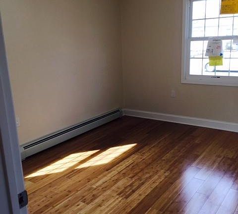 4th image of 63 Chesterfield Ln