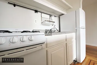 Rented by ZealEstate Group Inc