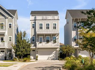 549 Cooper Village Ln, Mount Pleasant, SC 29464