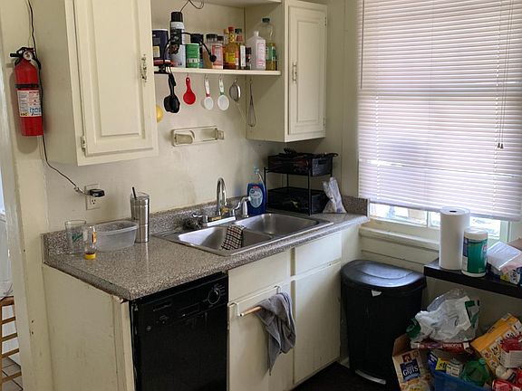 5th image of 2133 Broadway St