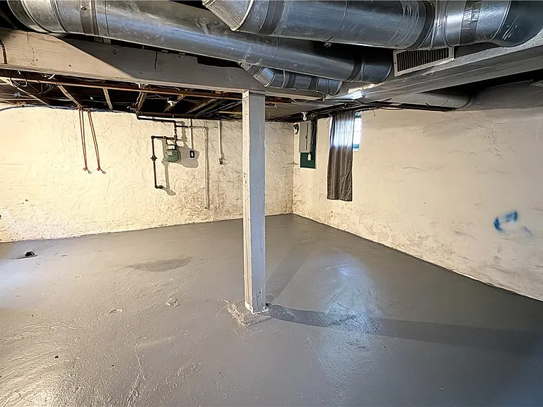 987 Boone St — Photo 35