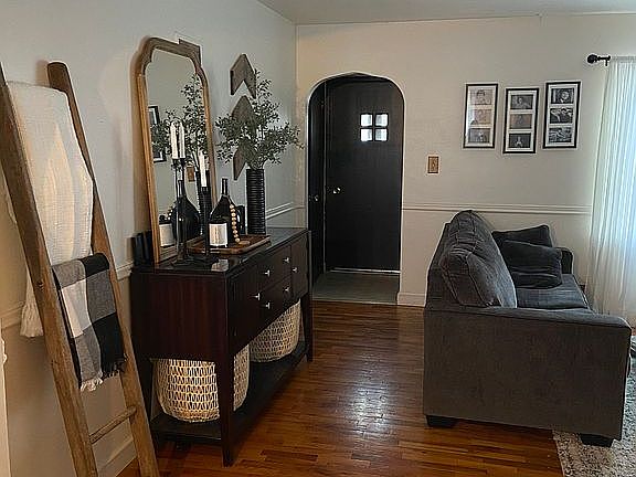 Original hardwood floors