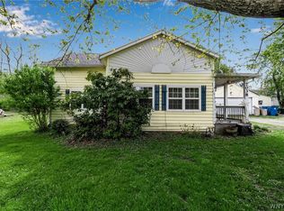7038 McKinley Pkwy, Derby, NY 14047