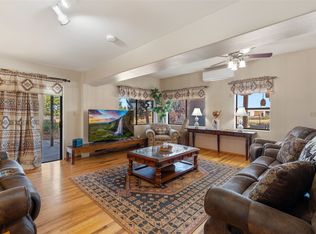 35 Vista Alondra, Santa Fe, NM 87508