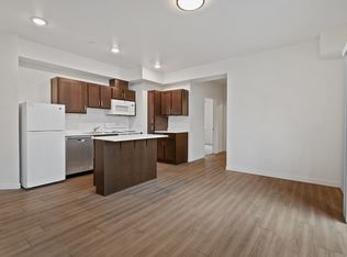 6263 N Cecelia St #205, Portland, OR 97203