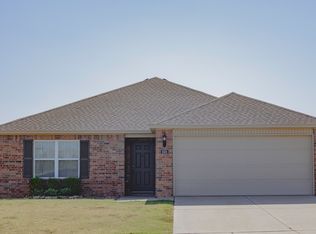 2301 Hickory Wood Ave, Lowell, AR 72745