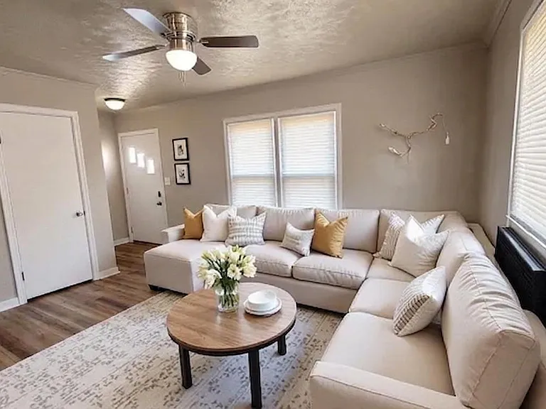 2904 S Portland Ave — Photo 4