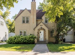 1217 Chestnut St, Grand Forks, ND 58201