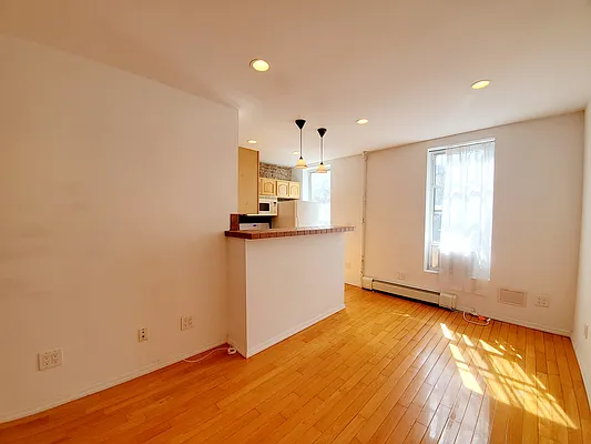Rented by Brooklyn Property Group LLC | media 26