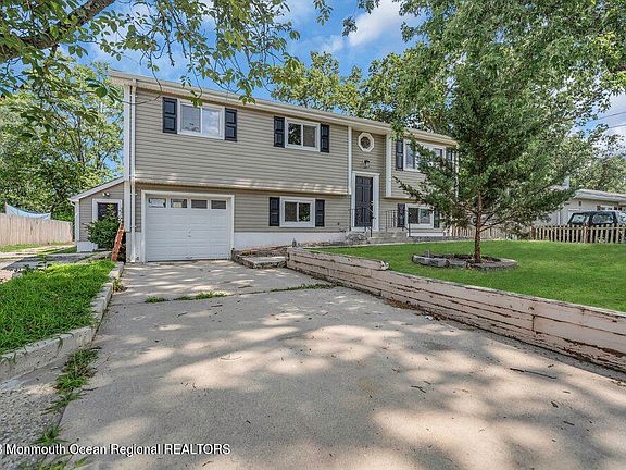 5th image of 34 Dogwood Drive