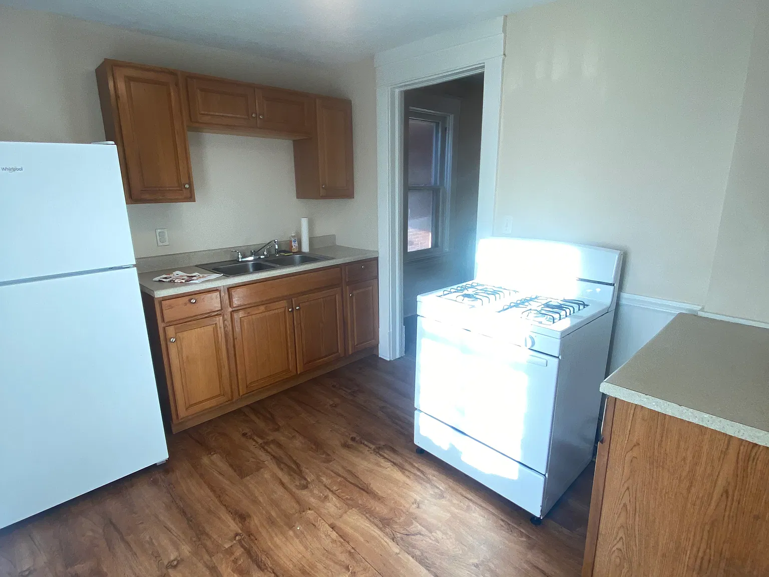3 bed, $950 — Photo 3