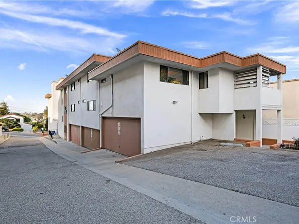 665 W 24th St, San Pedro, CA 90731