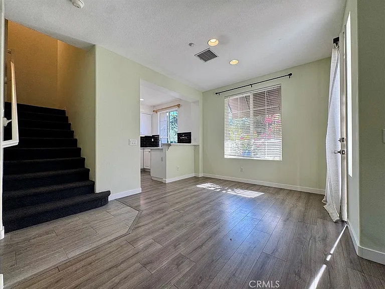 27 Harwick Ct — Photo 13