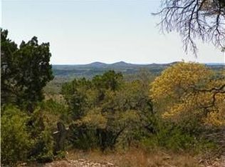 589 Kendalia Rd, Blanco, TX 78606