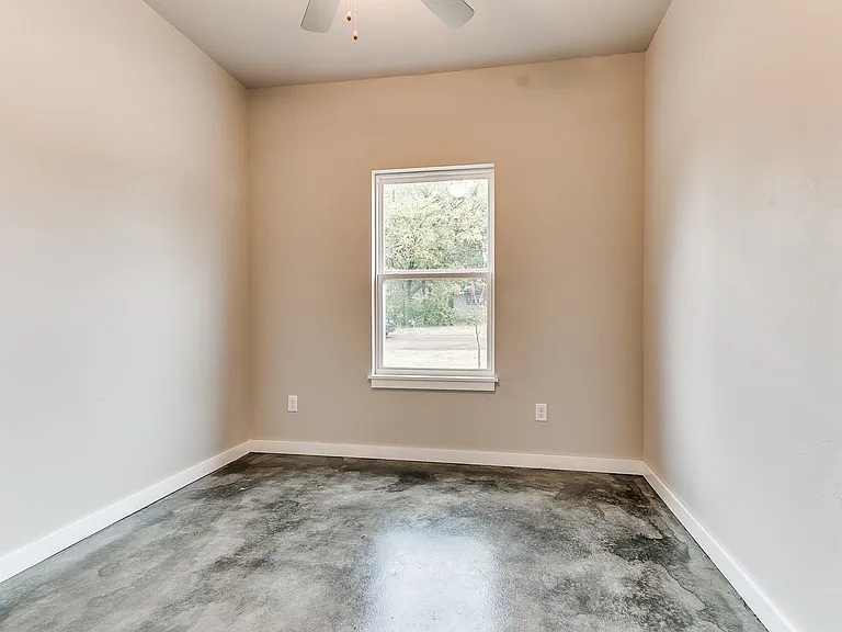 9602 SE 4th St — Photo 25