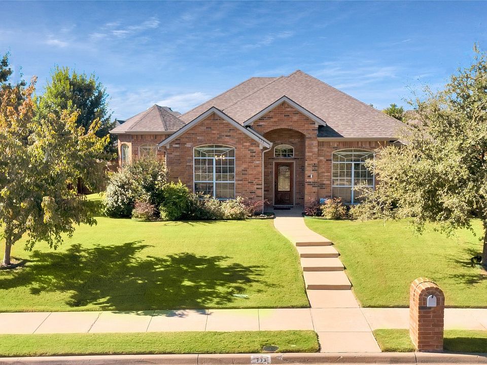 1st image of 733 Black Oak Ln