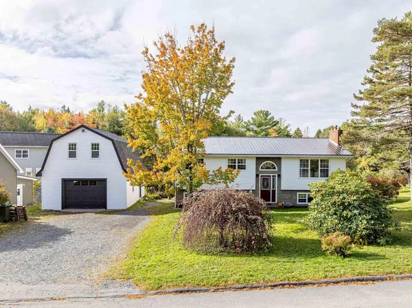 49 Mayflower Ave, Beaver Bank, NS B4G 1C1