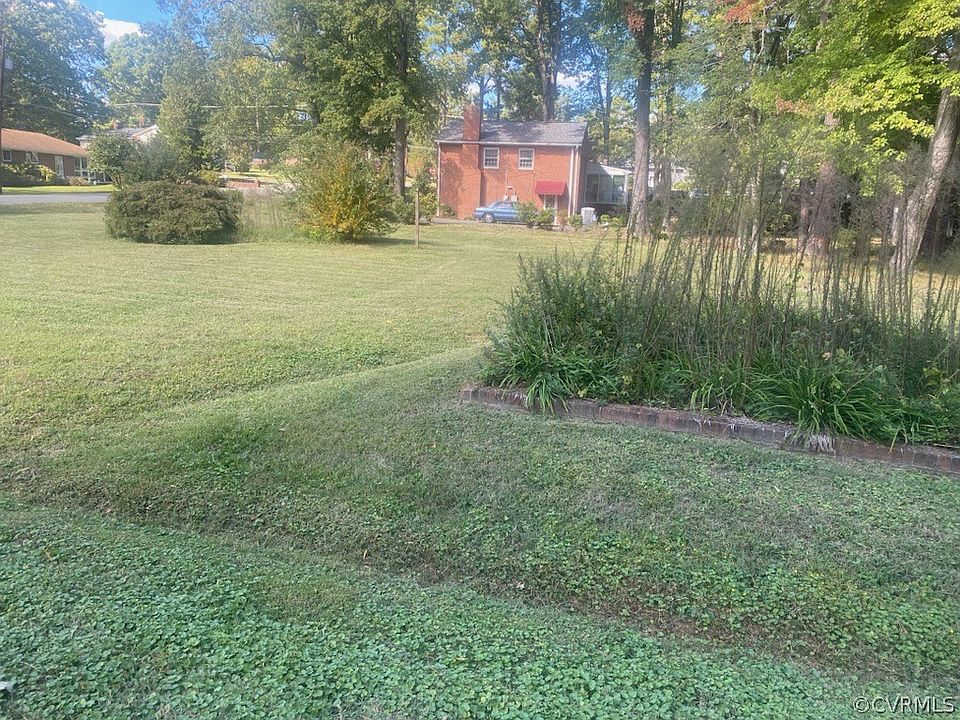 2nd image of 1901 Nortonia Rd