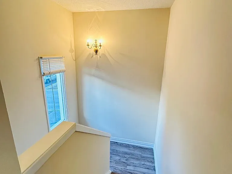 1 Havenbrook Ct — Photo 5