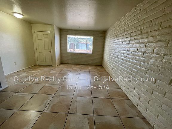 2nd image of 2614 N Winstel Blvd #2614
