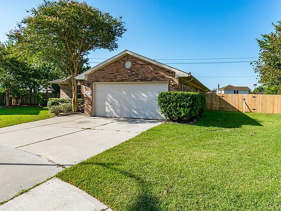 2nd image of 8003 Blackcherry Ln