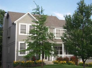 2080 S Stagecoach Dr, Olathe, KS 66062