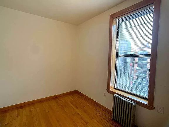 3rd image of 106 Mulberry St APT 23