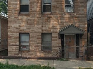 2704 S Hillock Ave, Chicago, IL 60608