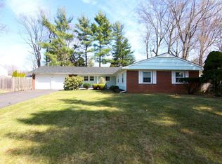 16 Patterson Ln, Manalapan, NJ 07726