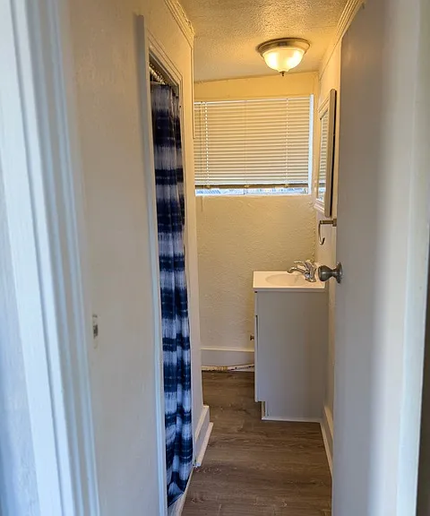 2306 N Elm St #B — Photo 12