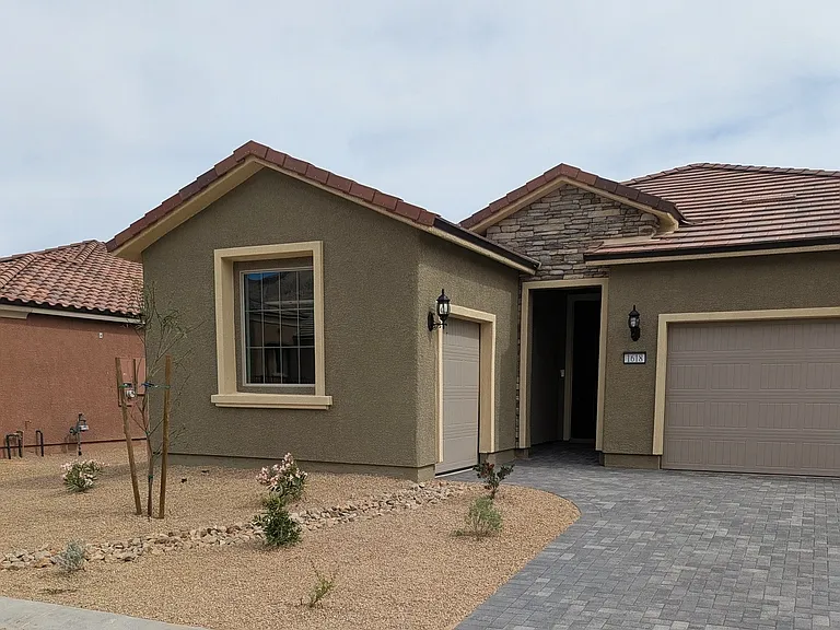 1618 Daisy Ln — Photo 36