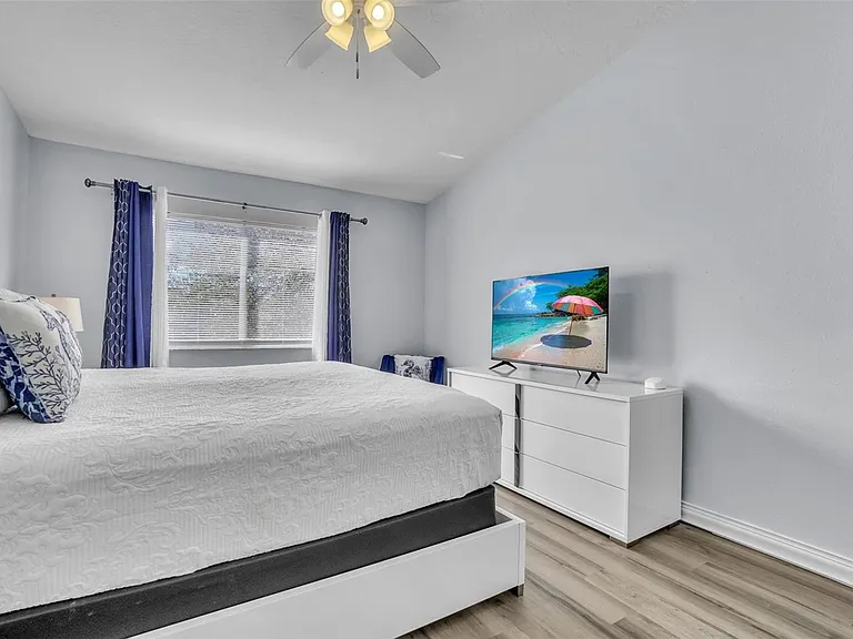 Orchid Dr — Photo 15