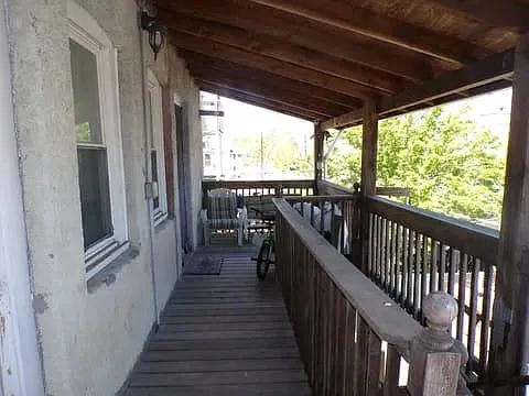 128 East Ave — Photo 4