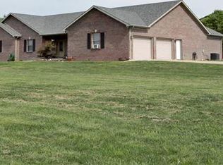 1320 S Edgewater Rd, Cynthiana, KY 41031