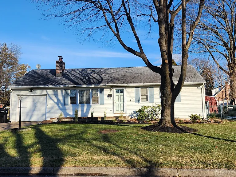 2105 Murray Ave — Photo 1