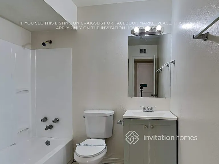 5611 N 65th Ave — Photo 18