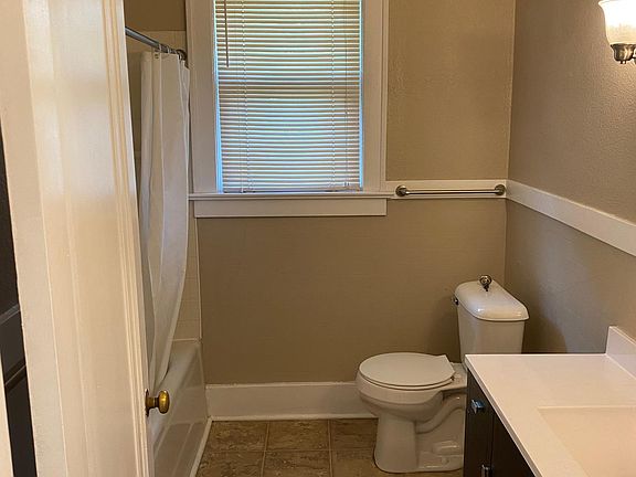 4th image of 1441 Luce St