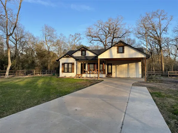 24631 Sligo St, Hempstead, TX 77445