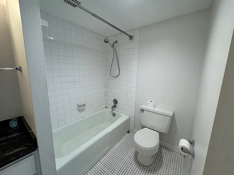 2059 Huntington Ave #702 — Photo 4