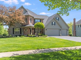 3604 Chesapeake Rd, Saint Charles, IL 60175