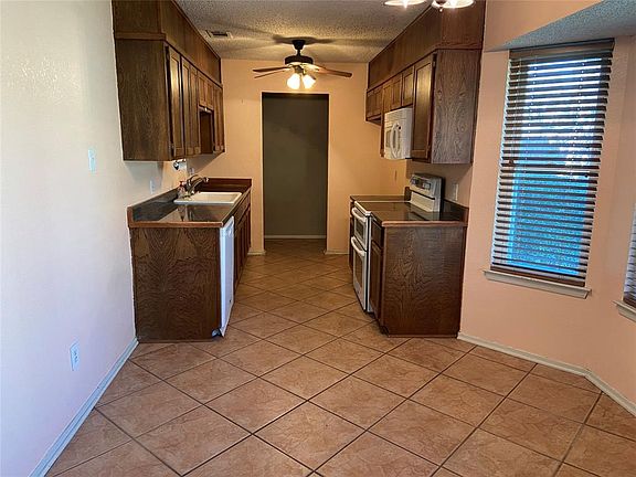 5th image of 1136 Timberline Dr